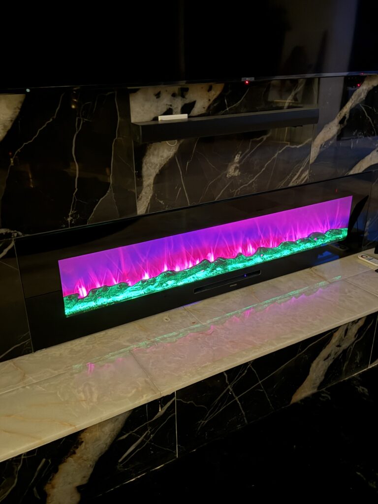 052d49b5 a5b5 4841 8248 6a3f8180a491